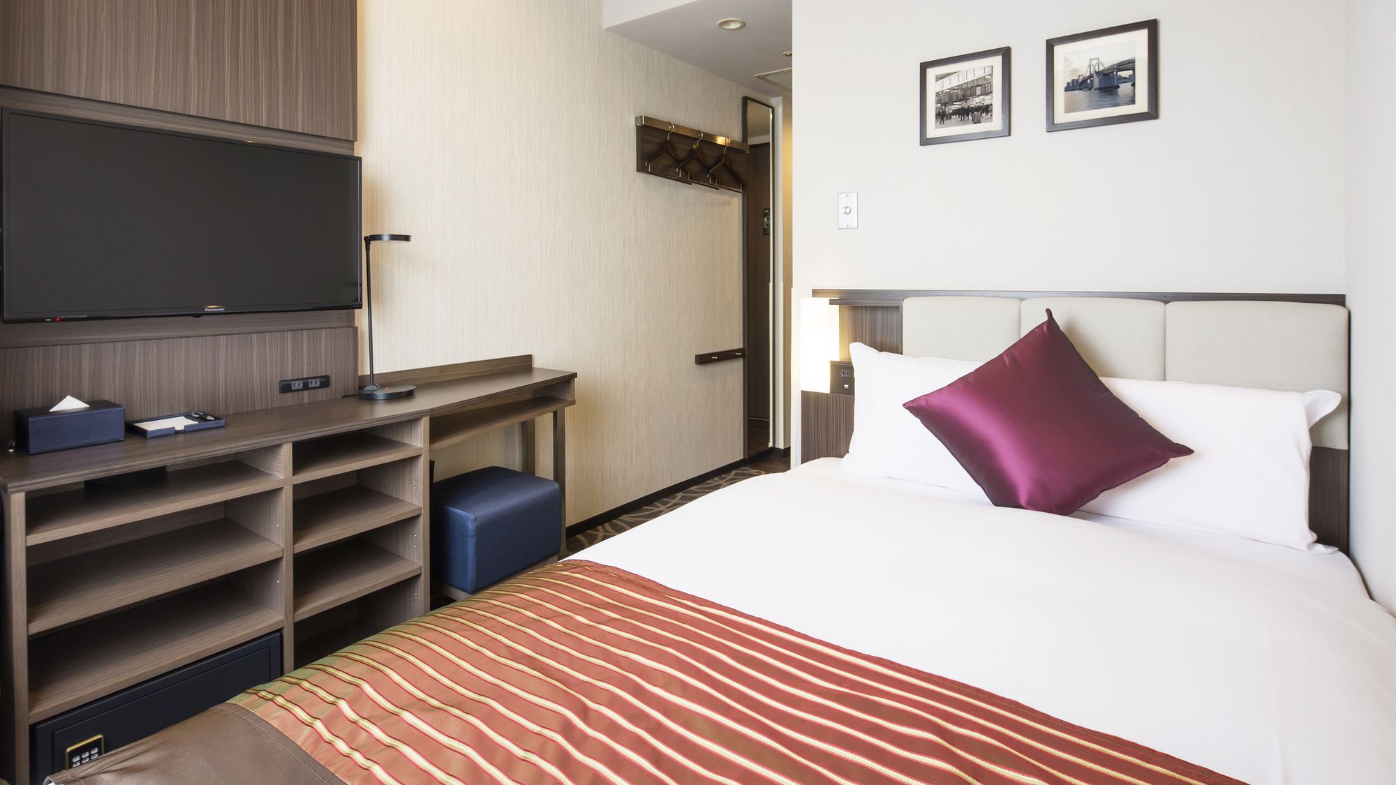 スタンダードセミダブル　＜11㎡/ベッド幅120cm＞