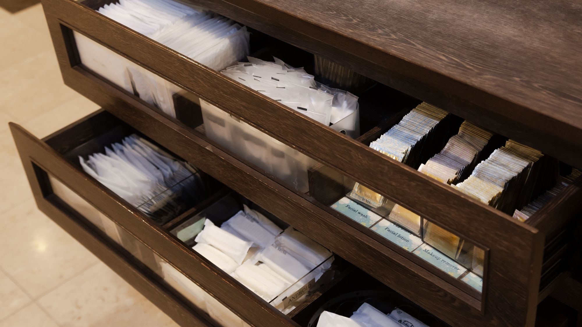 アメニティーラック