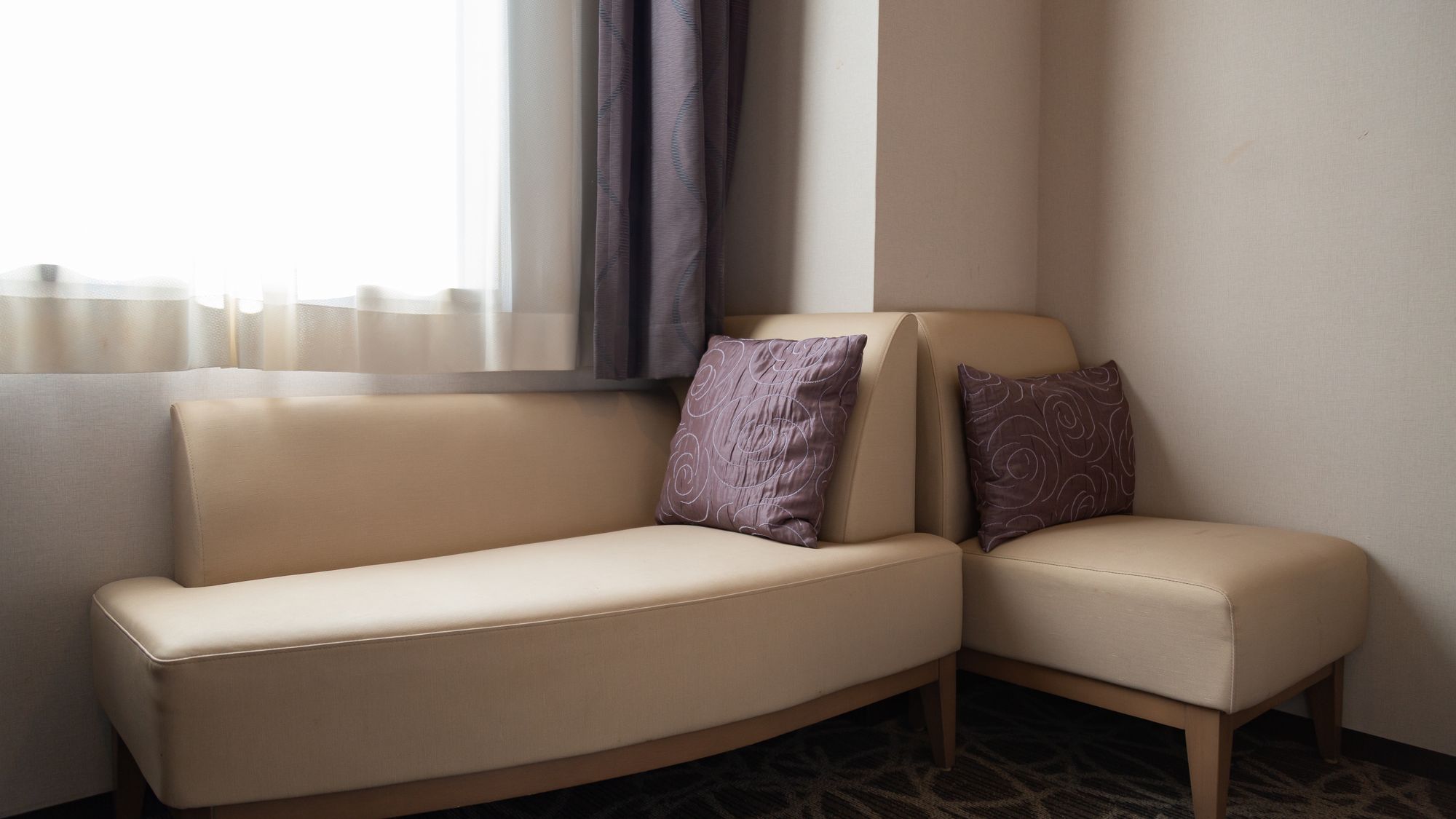 スーペリアダブル　＜14㎡/ベッド幅140cm＞