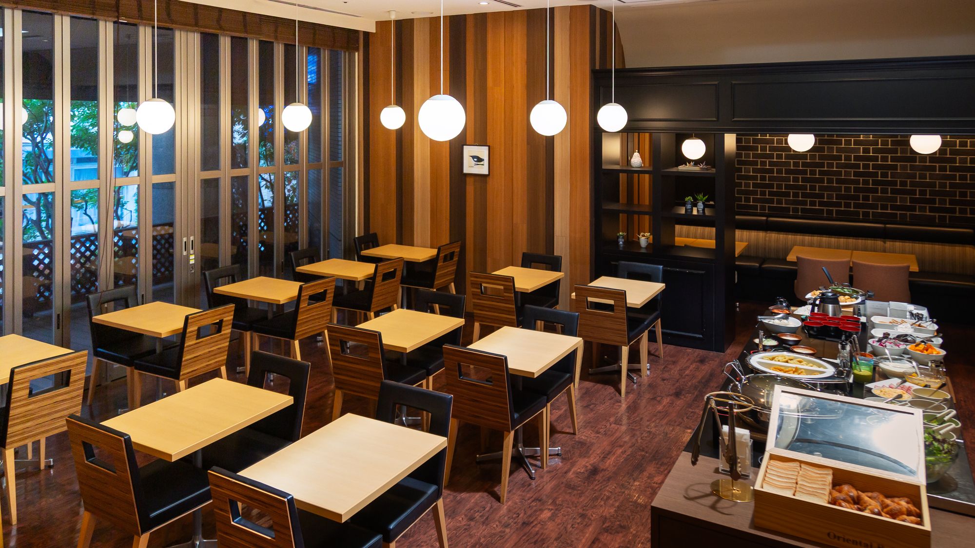 朝食レストラン席