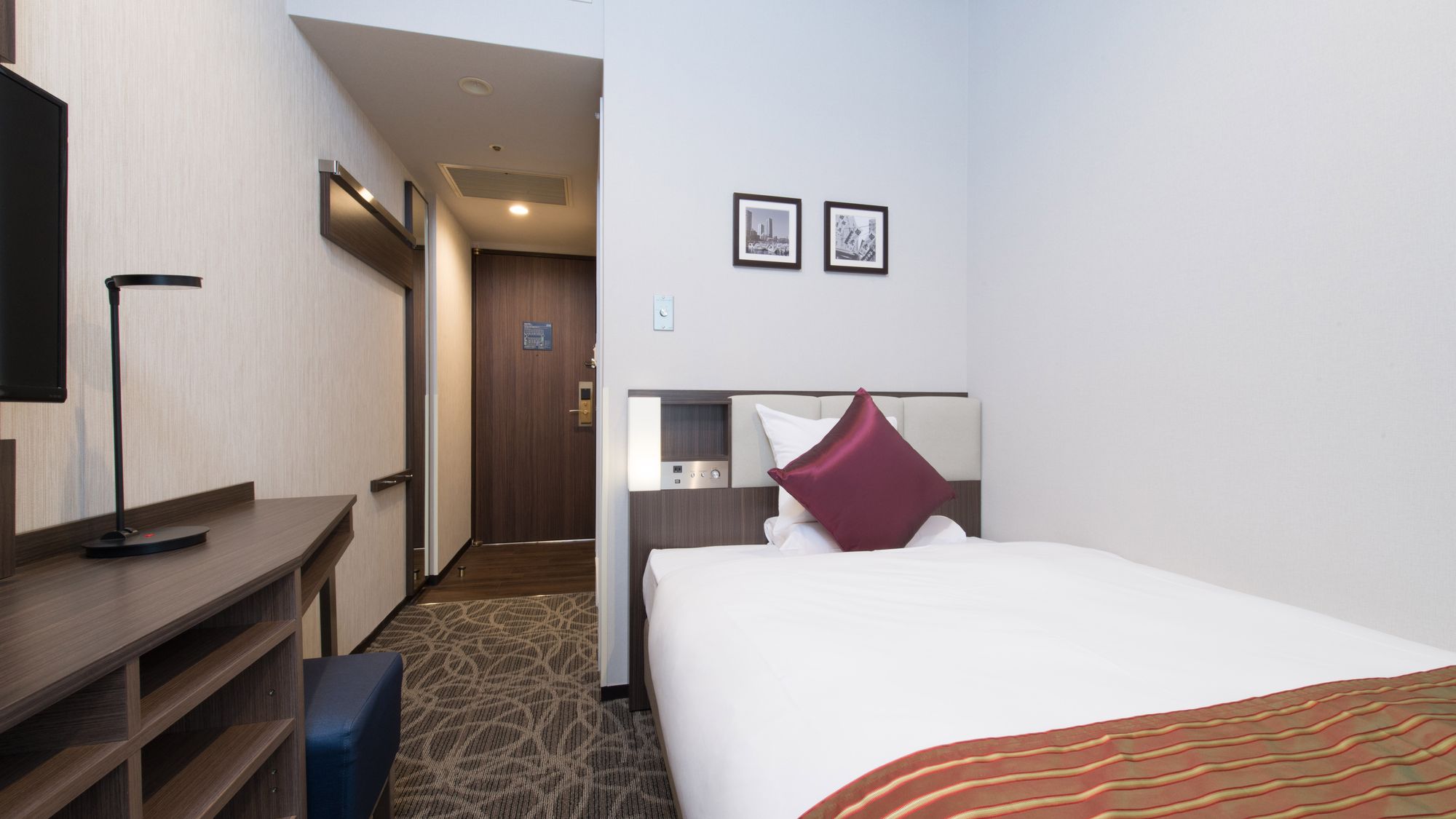 スタンダードセミダブル　＜11㎡/ベッド幅120cm＞