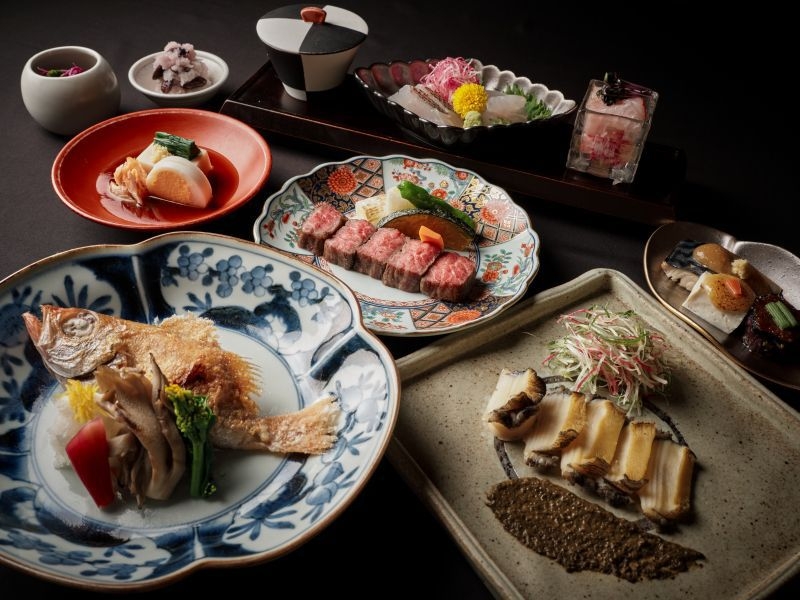 【夕食:個室または部屋食確約】【山形牛ステーキ・ノドグロ・鮑付き懐石プラン】【OUT11:00】