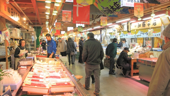 【秋田得旅】秋田県が誇る郷土の逸品をお土産に！選べる秋田滞在記念品付きプラン（朝食付き)