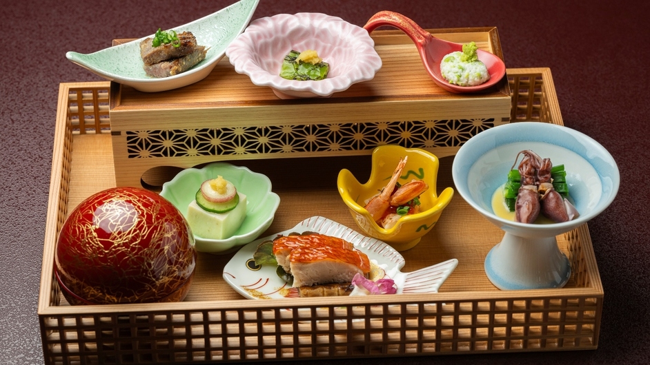 伊豆の食材を様々な技法で調理・至高の「美味会席」