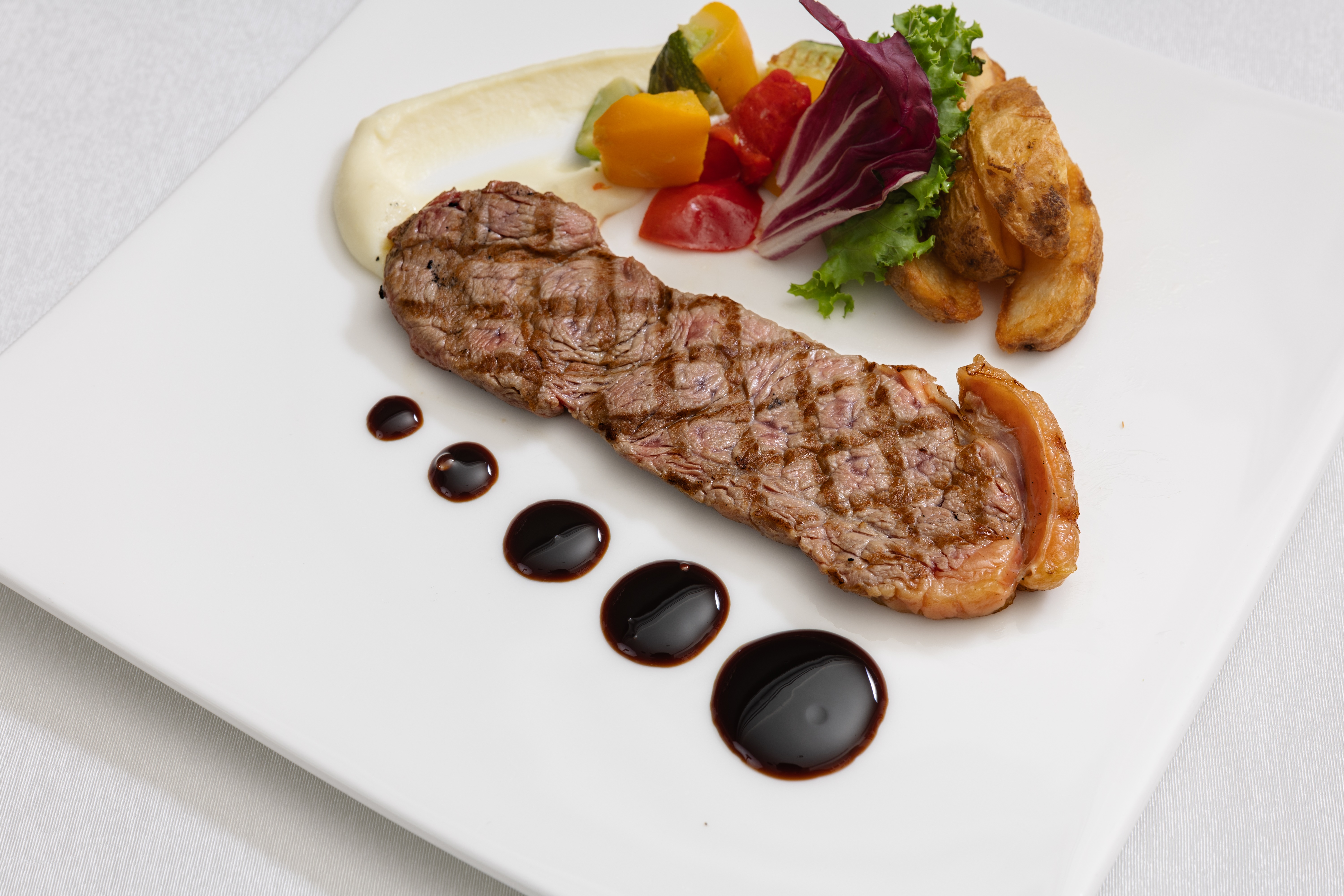 レストラン「ファヌアン」朝食　グリルサーロインステーキ