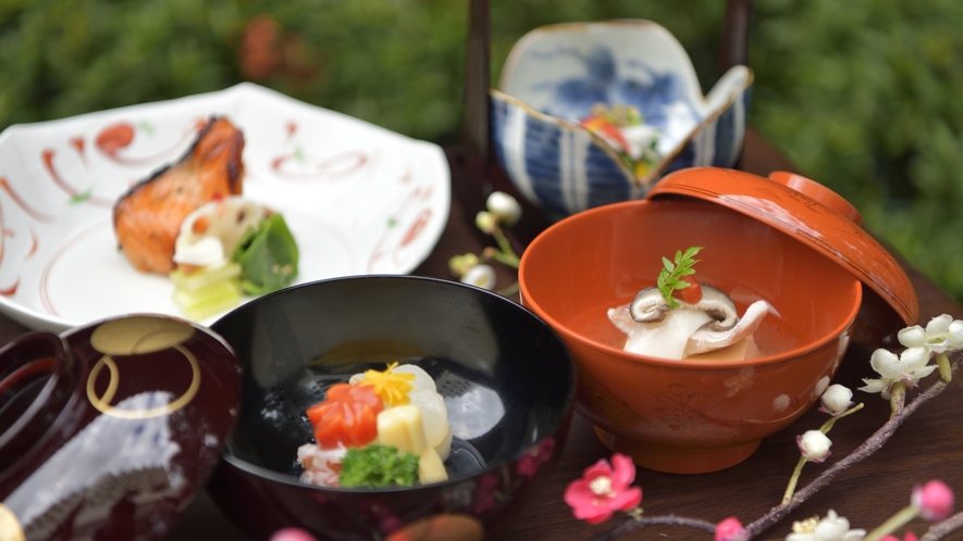 和食レストラン「真南風」／花見会席