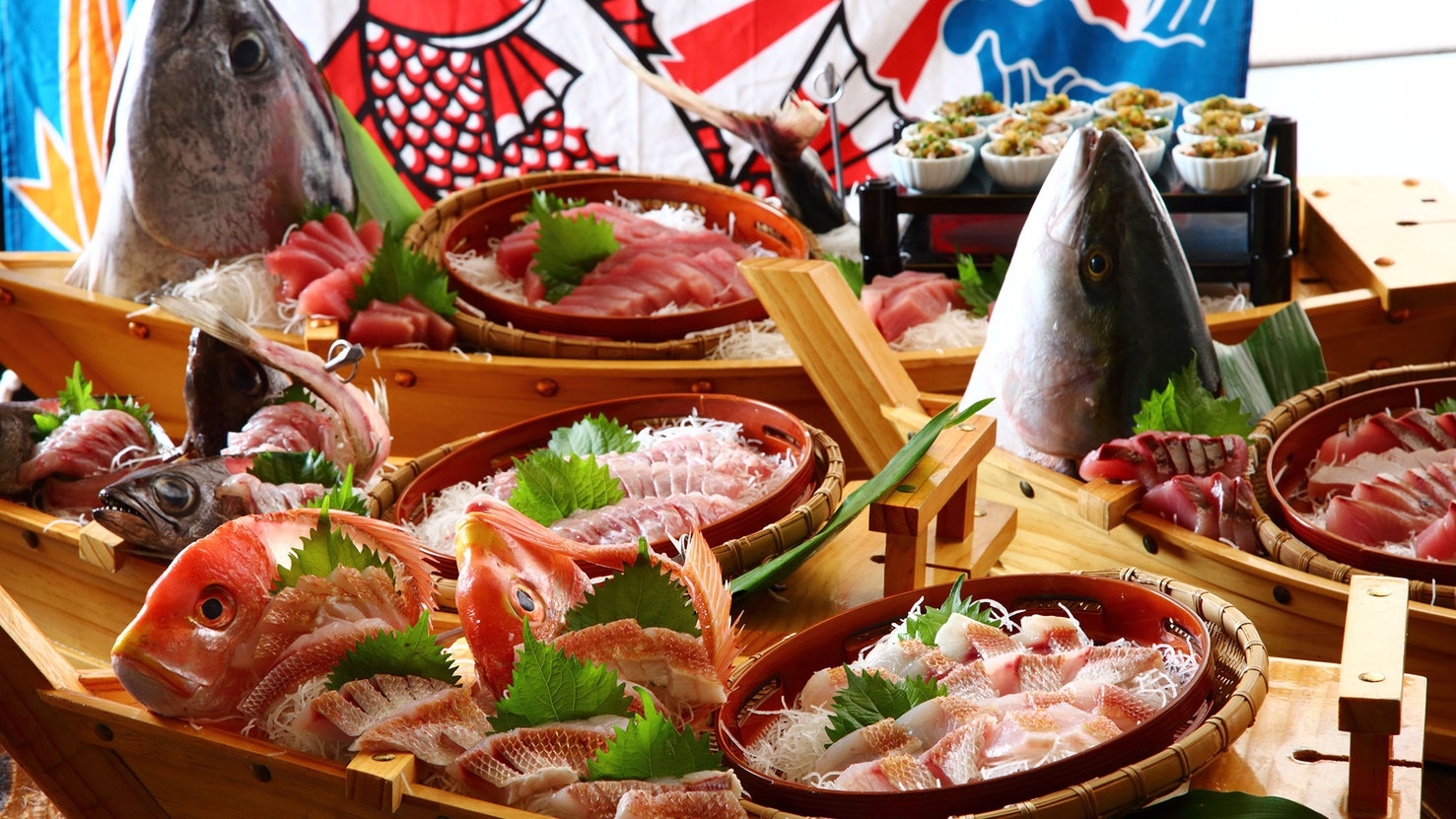 【人気】箱根ではめずらしいバイキング！☆お寿司も新鮮なお刺身も食べ放題＆富士見展望風呂