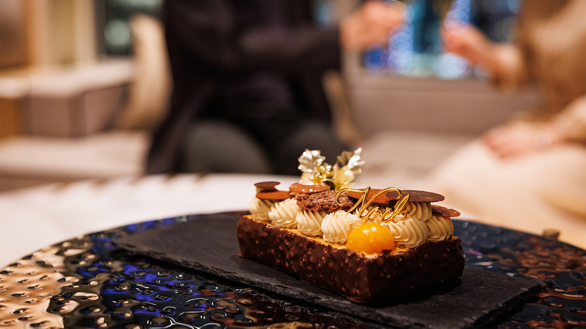 【スイートルームで過ごすクリスマス】ホテル特製クリスマスケーキ＆ハーフボトルシャンパン付(食事なし)