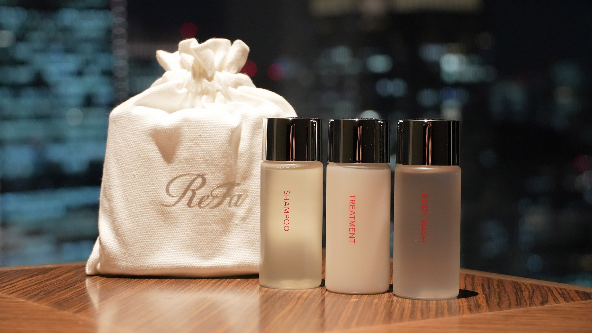 【スイートルームで過ごすクリスマス】ホテル特製クリスマスケーキ＆ハーフボトルシャンパン付(食事なし)