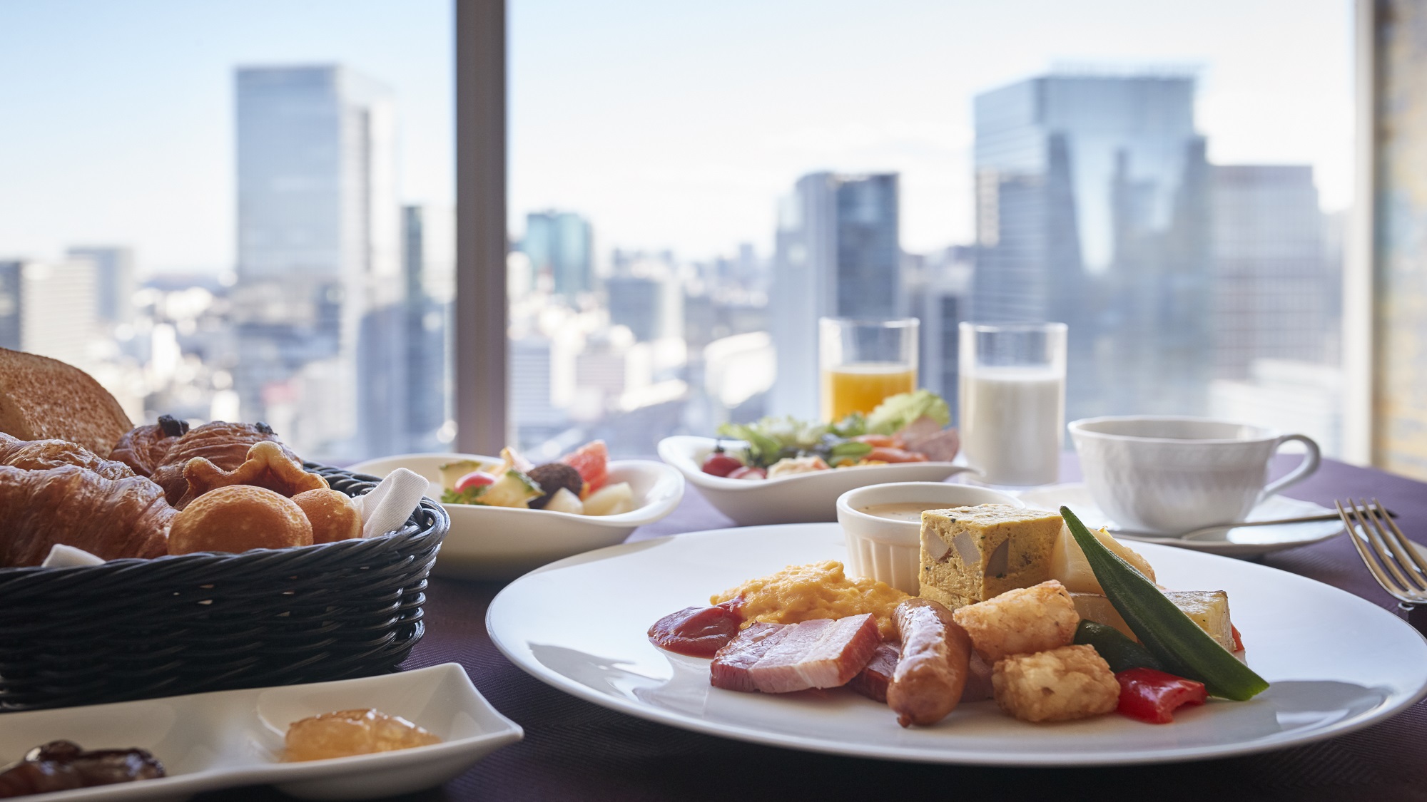 【LUXDAYSセール】27階レストランの朝食付☆東京駅直結で観光・イベント・ビジネスに便利