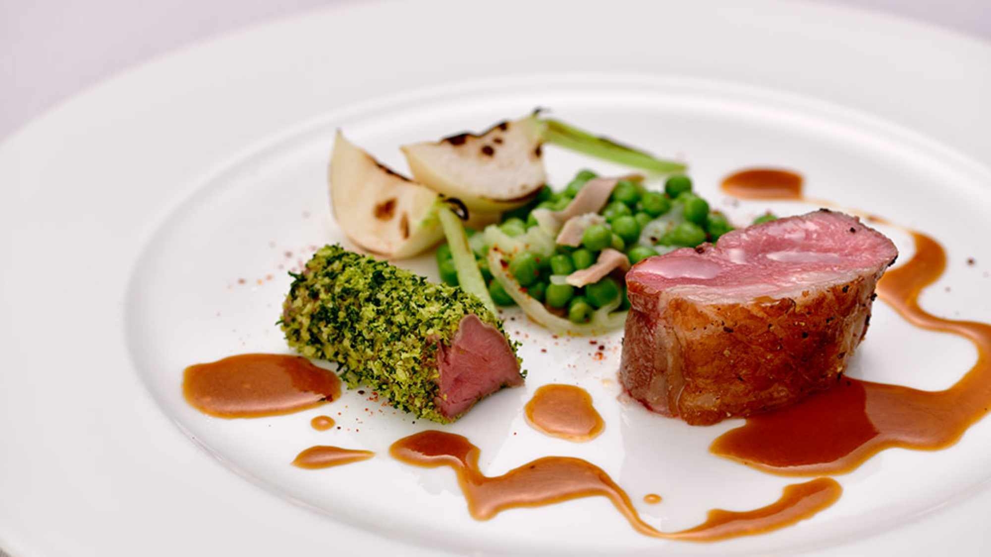 【メインダイニング夕食1回付・連泊】旬を味わう至福のクラブステイ＜朝食付＞（4/1〜）