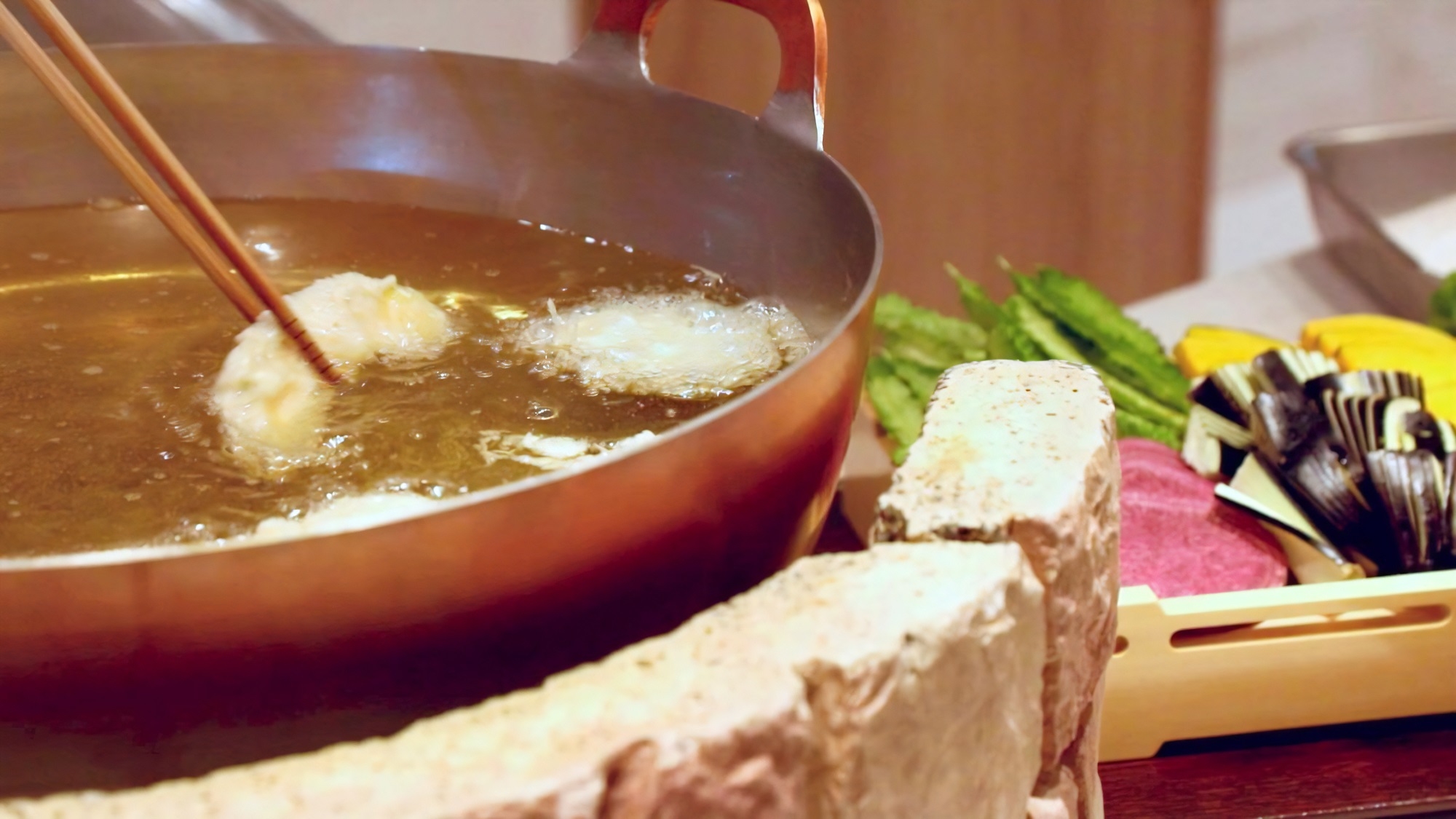 【2食付】ライブキッチンや季節の味覚、沖縄料理も楽しむディナーブッフェ！