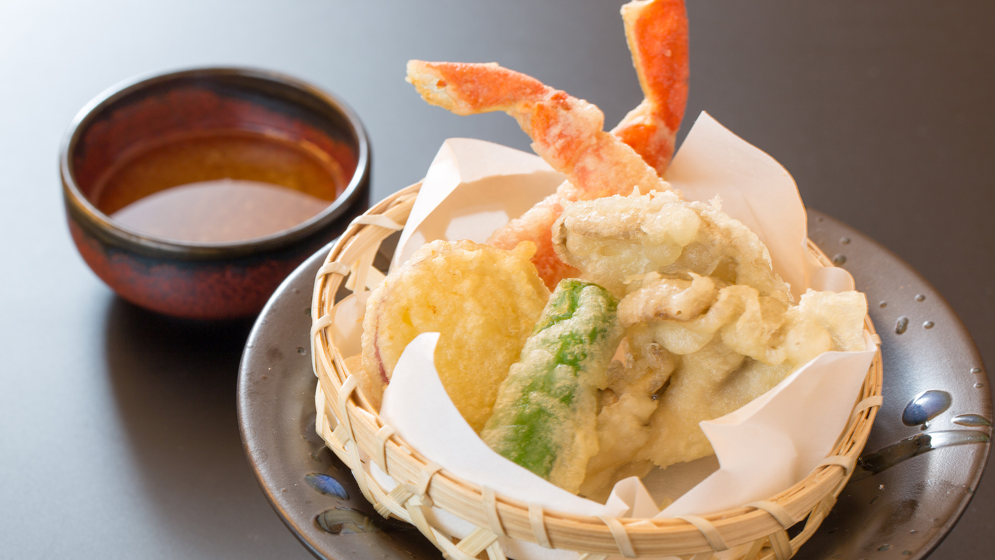 冬の料理一例：カニ天ぷら
