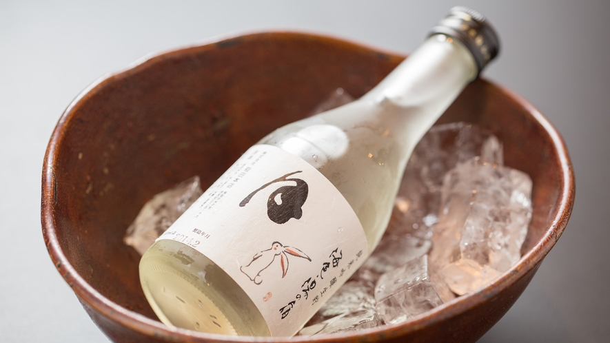 オリジナル日本酒「純米大吟醸　月」