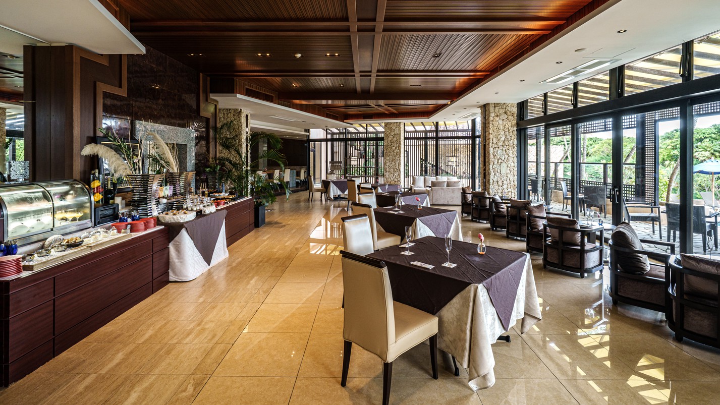 【連泊割】6連泊以上におすすめ＜事前決済限定＞/朝食付＜プールヴィララグーンスイート最上階指定＞