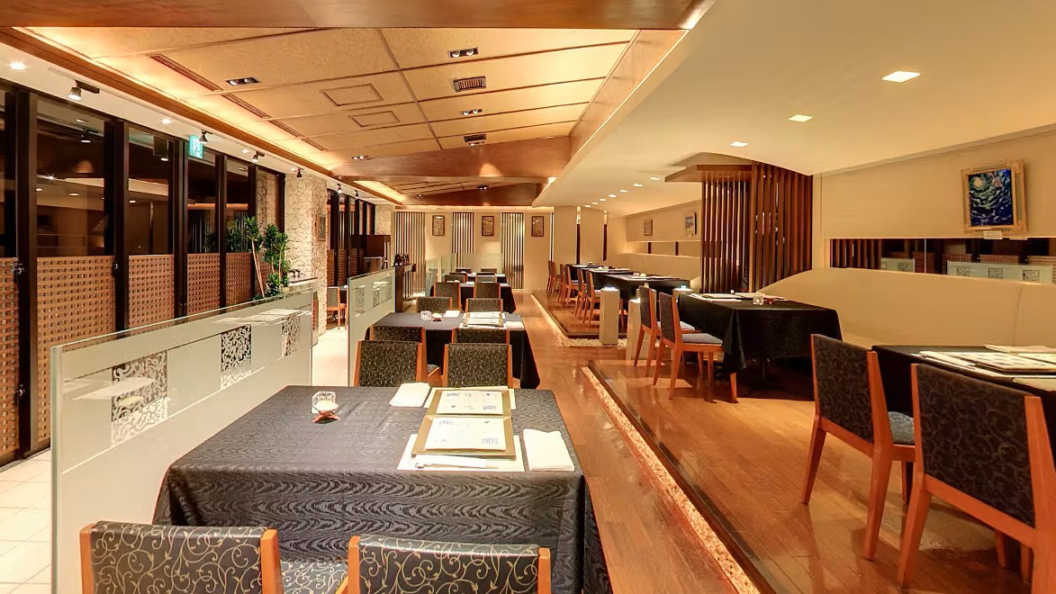 【2食付】〜マラルンガ和琉創作〜特別コースを味わうALLAMANDA Dinner