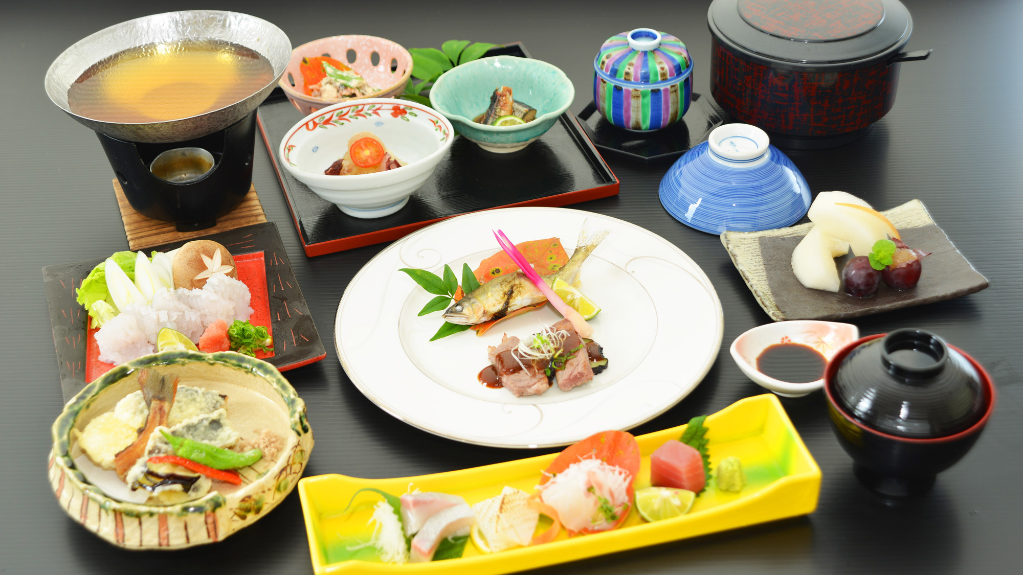 【5％OFF】【楽天スーパーSALE】夕食グレードUP☆四季折々地の食材にこだわった【松会席夕朝付】