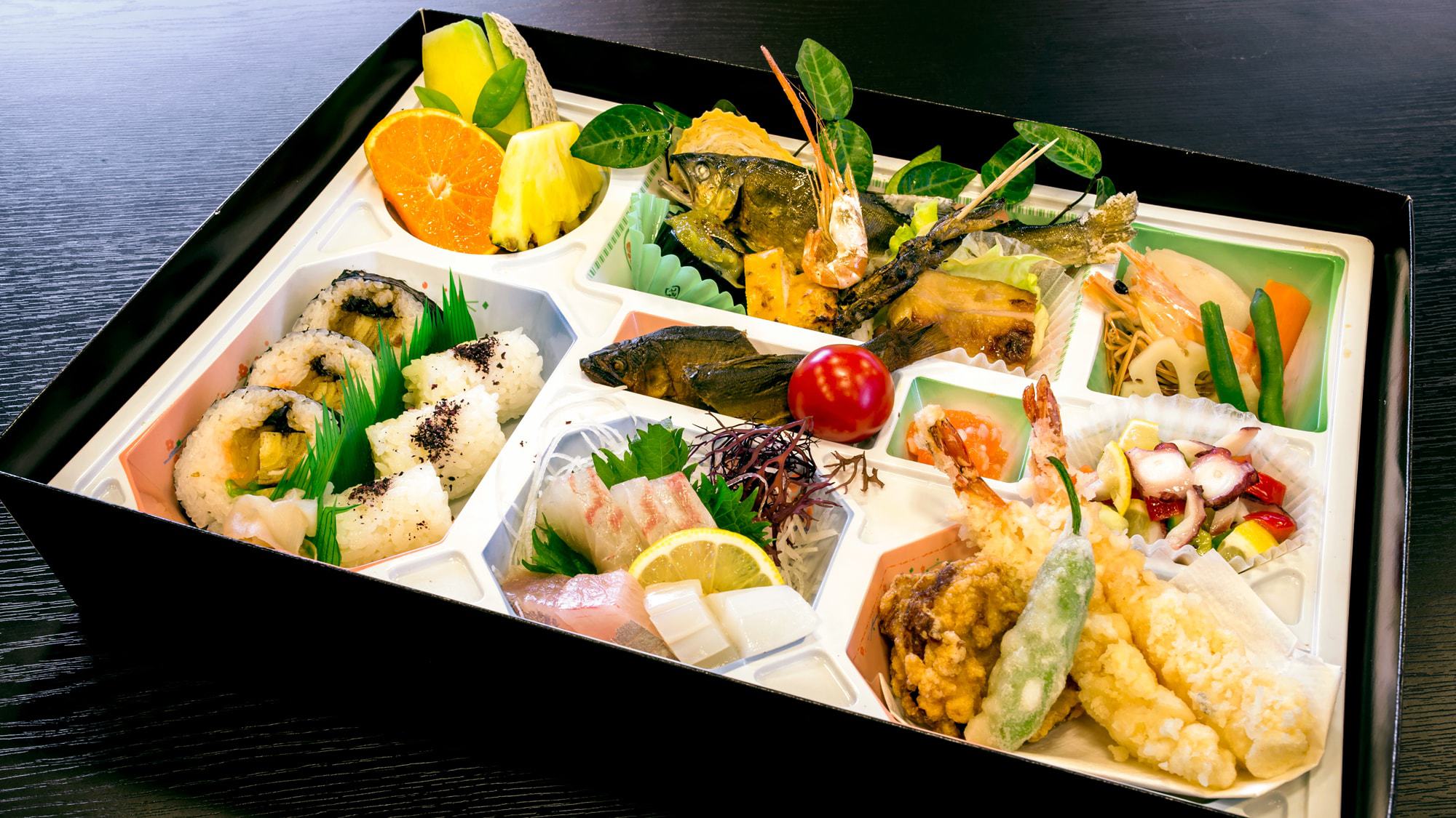 【送迎付・夕食お弁当付・朝食付】大洲風物詩　うかい乗船プラン【大洲の伝統　鵜匠の技　合わせ鵜飼】