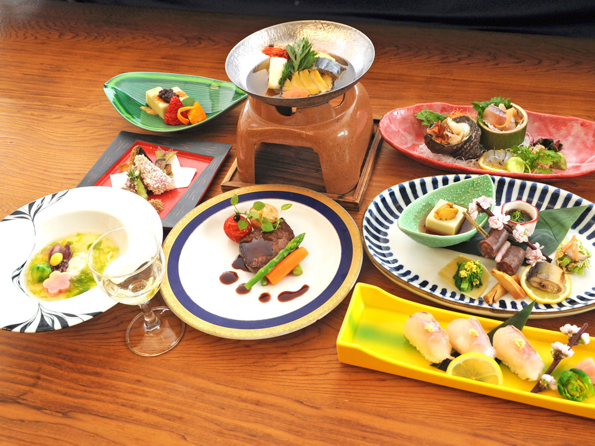 【夕朝食付特別プラン】スイートルーム限定の特別会席で伊予の小京都・大洲市での贅沢なひと時を♪