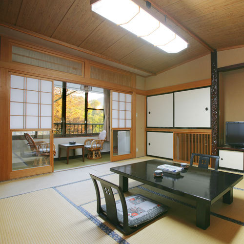 East building guest room (12 tatami mats) example