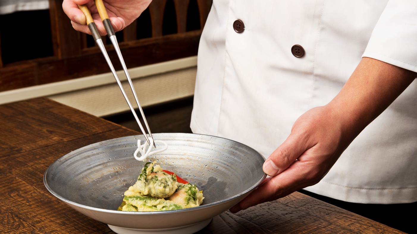 *岡山の恵みを大切にし、目にも美味しい彩り豊かなお食事をご用意いたします