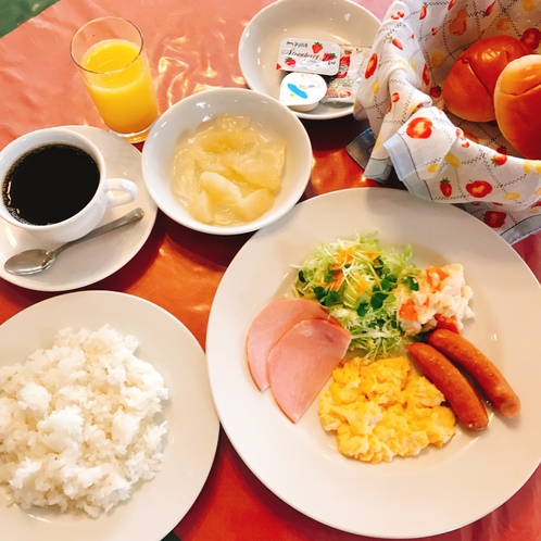 朝食例：洋定食でお出しいたします。ご飯・紅茶・コーヒーおかわり自由です★
