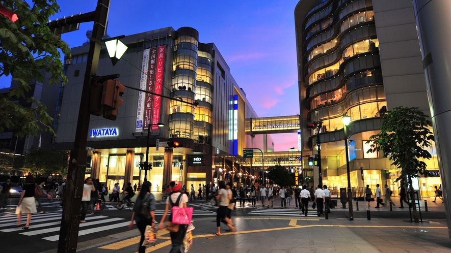 【きらめき通り】写真提供：福岡市