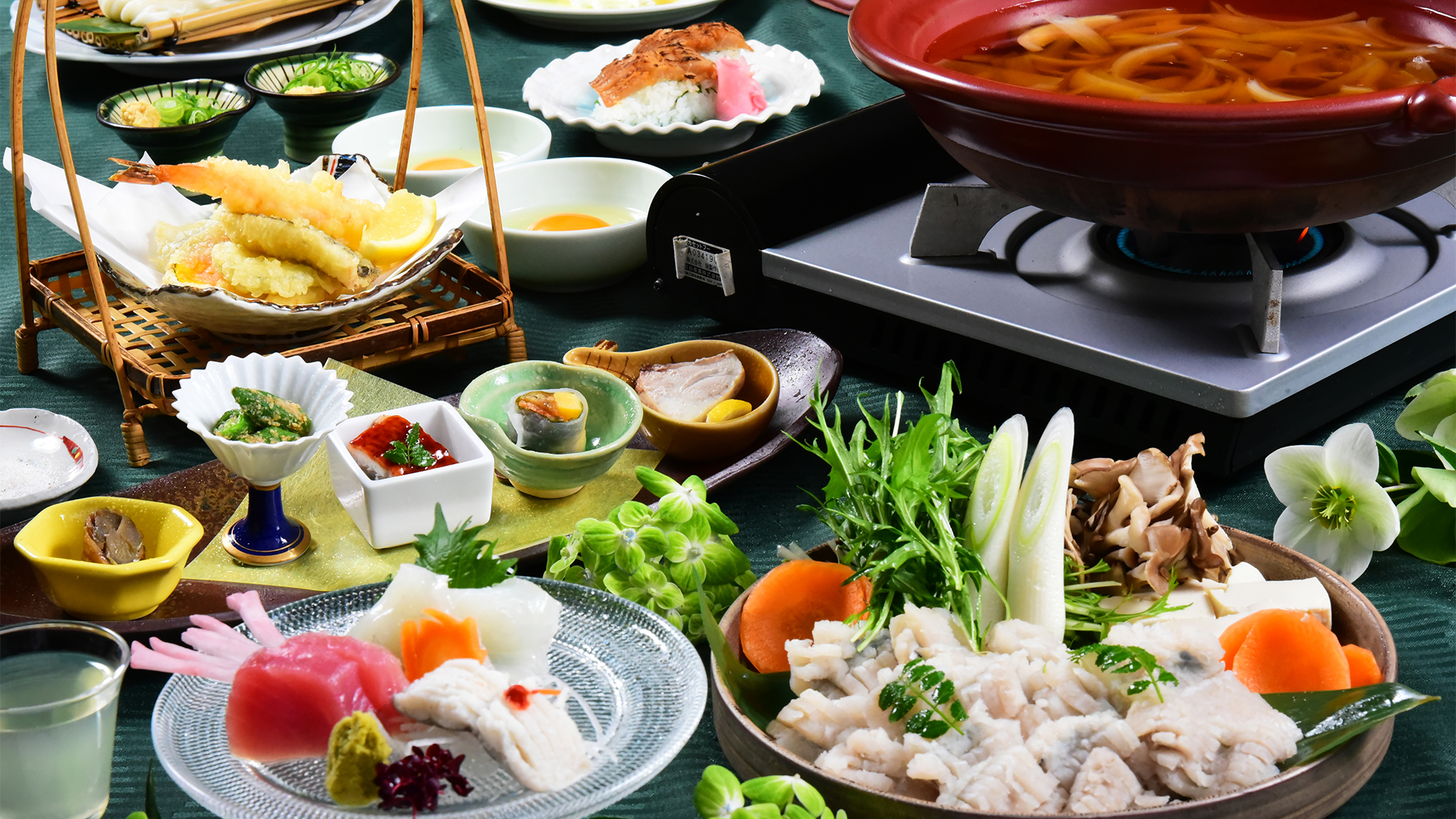 「旬の鱧」をたっぷり味わうならこれ！鱧の旨味と淡路産玉ねぎの甘みを楽しむ鱧鍋コース（写真は2人前）