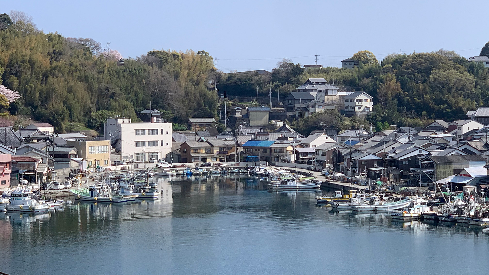 古い町並みが残る港「室津」室津の北前船関連文化財が日本遺産に認定されています（車で約20分）