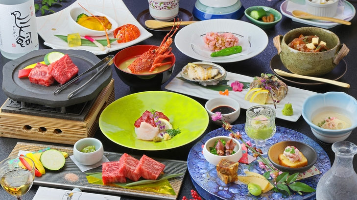 新)【黒毛和牛と馬刺しとイセエビと鮑の豪華特選会席】〜半露天風呂付客室 