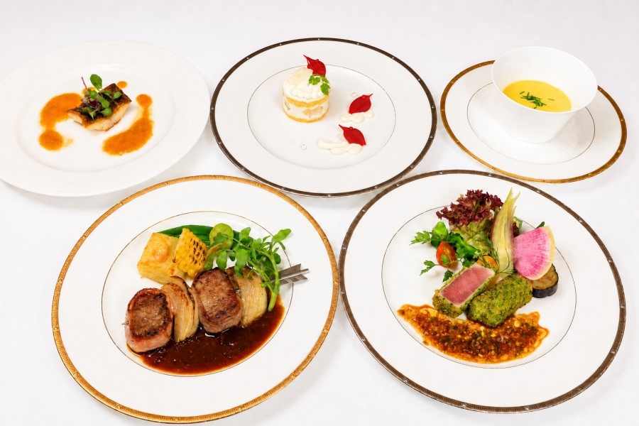 夏季限定【ミッドサマー宿泊プラン（大食堂：リフェクトリーディナー）】星降る高原で愉しむ夏の休日