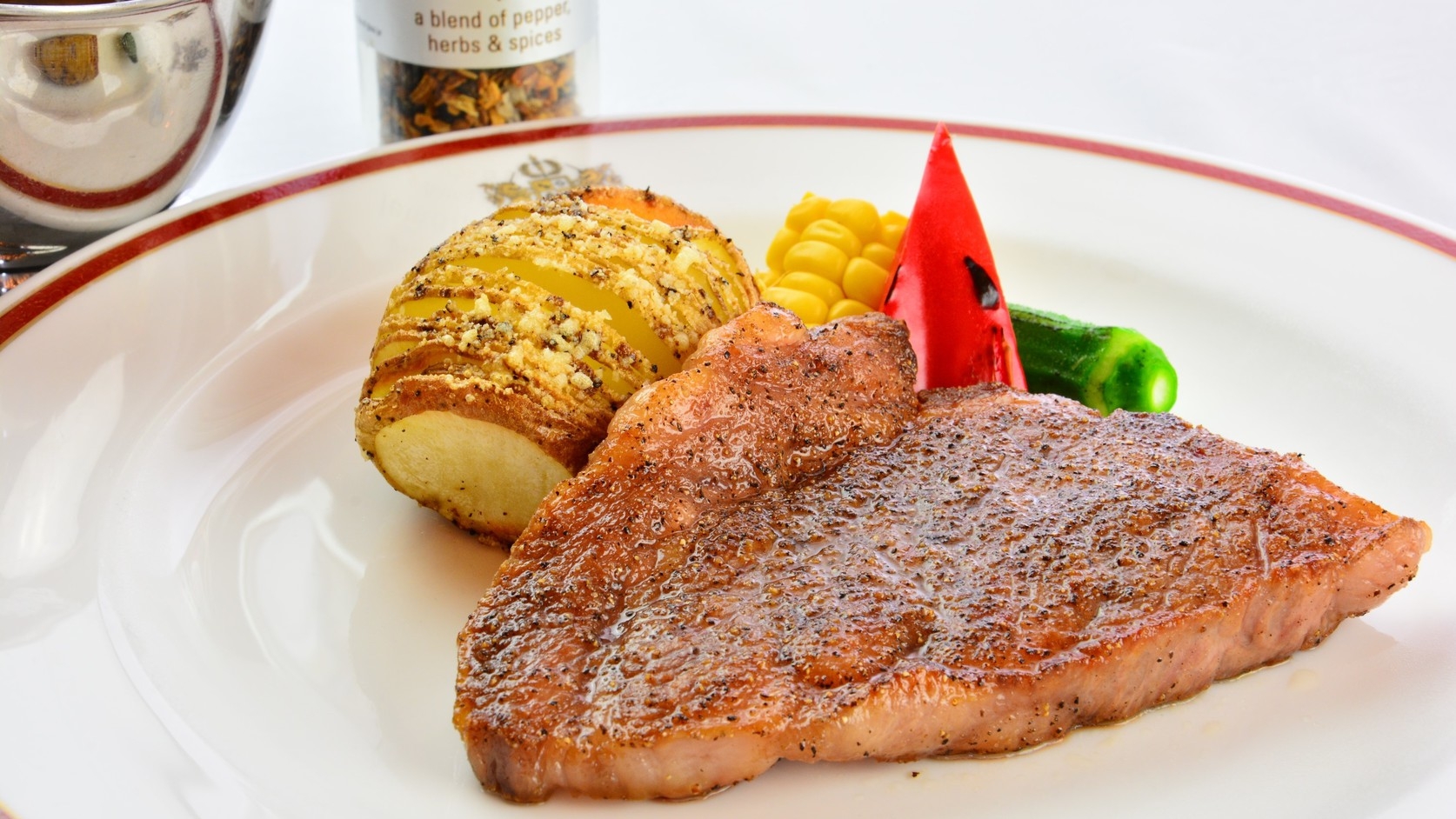 【スタンダードプラン】夕食：旬の食材を使った和牛ステーキディナー　朝食イングリッシュブレックファスト