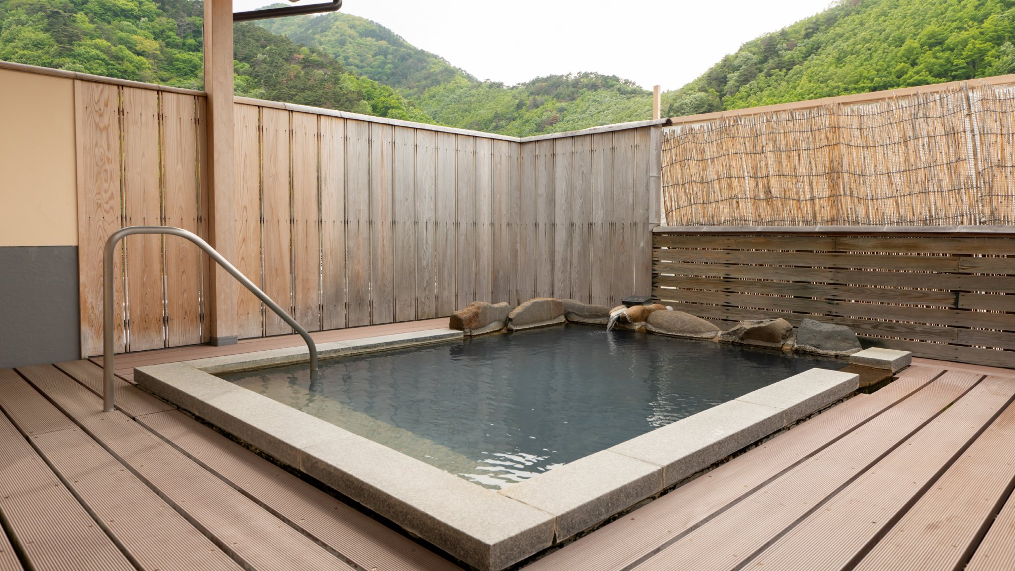 ■温泉｜女性露天風呂