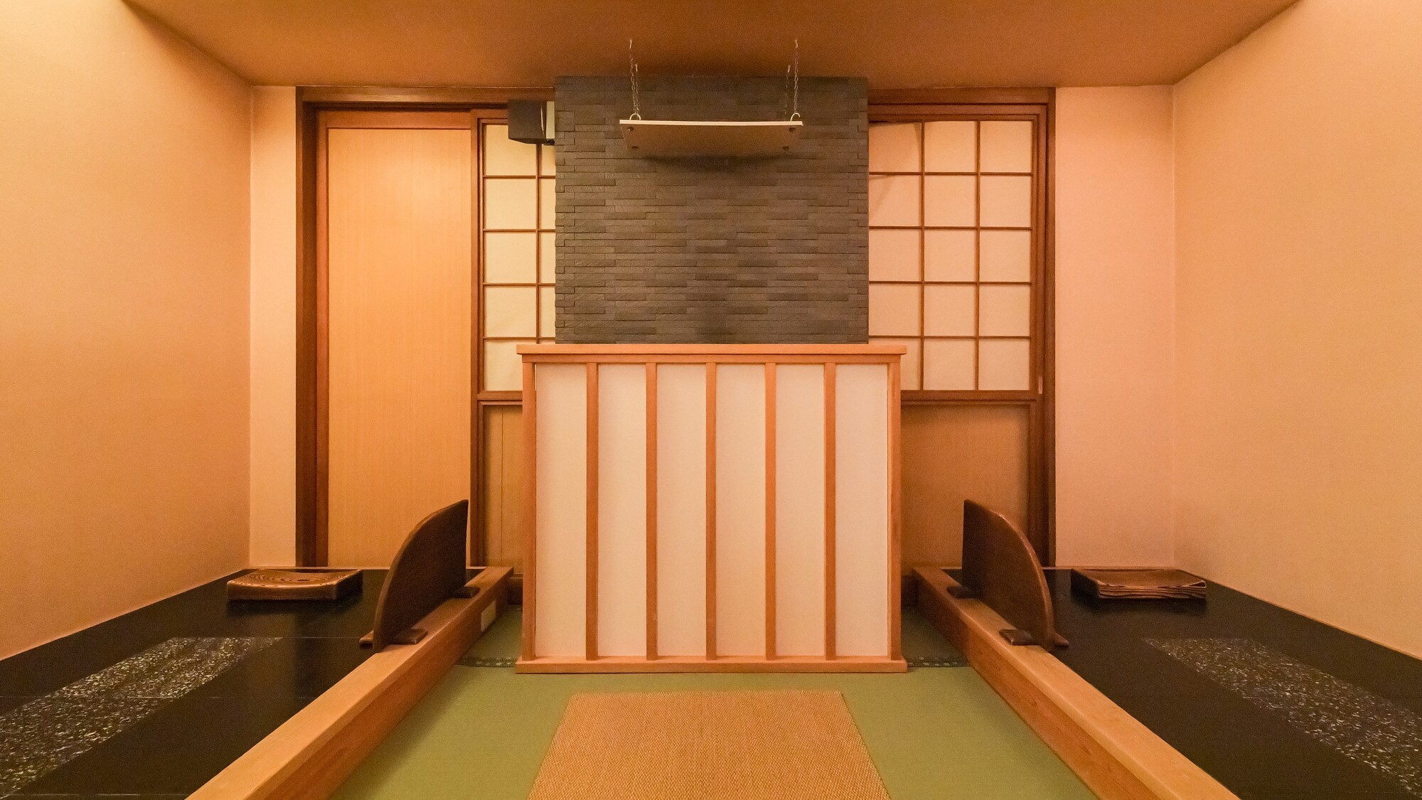 【トルマリン岩盤浴】