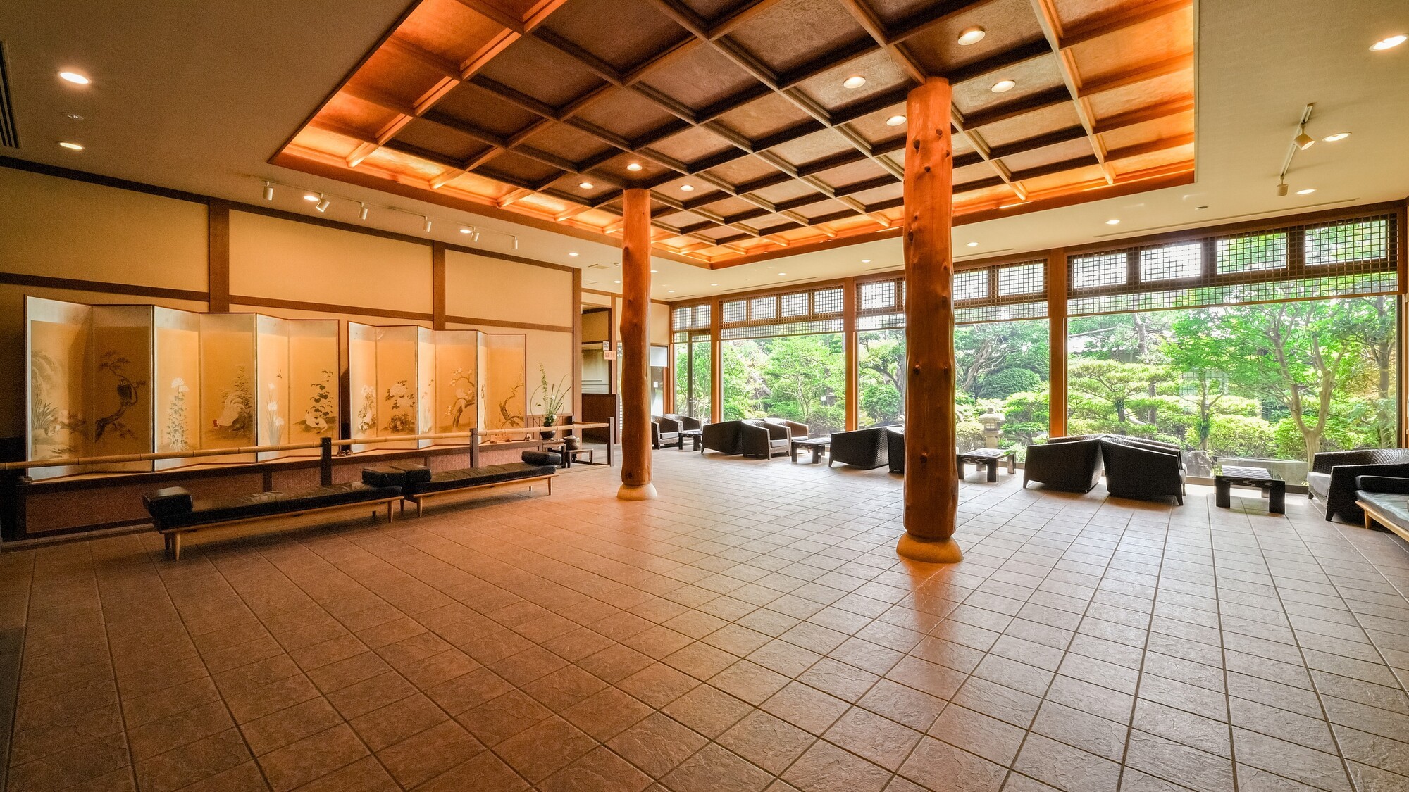 【エントランスロビー】