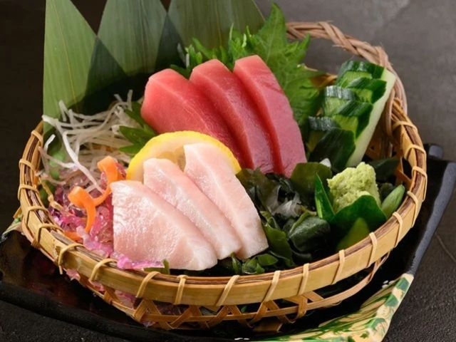 【一品料理付】愛媛の贅を食べ比べ ♪　だてまぐろ＆媛スマのお造り付きビュッフェプラン