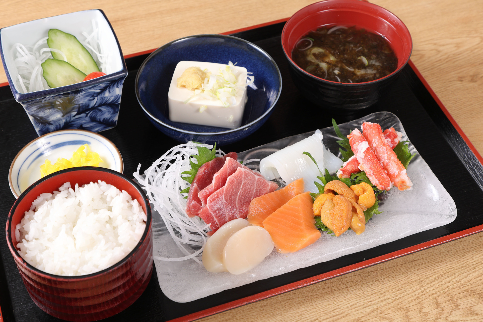 お部屋に届く和食「刺身定食」