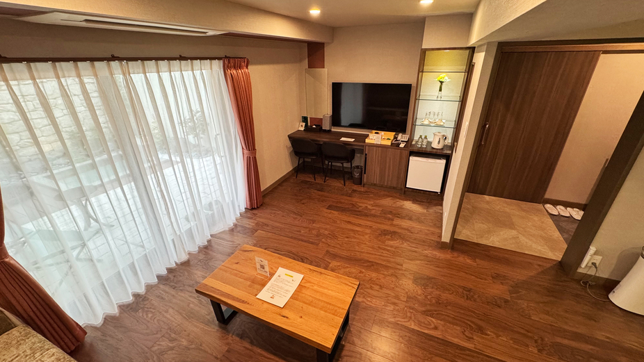 【部屋】バリアフリー対応　スイートルームロゼオ