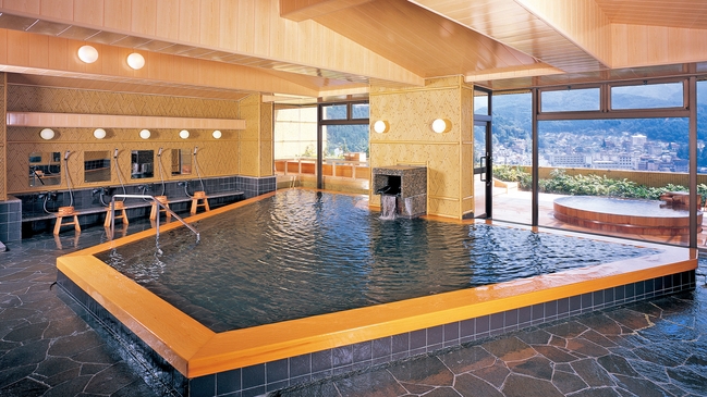 【日帰り入浴】日本三名泉のひとつ「下呂温泉」を２つの大浴場で堪能！絶景展望露天風呂やジェットバス