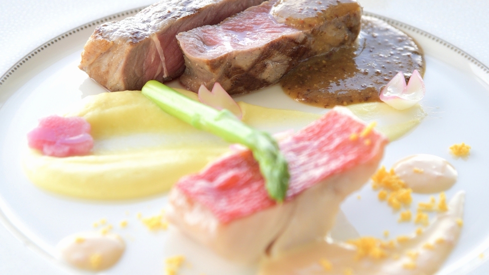【伊豆からのご褒美】一皿ごとに季節を味わう和洋折衷コース（夕朝食付き）予約時確認事項あり