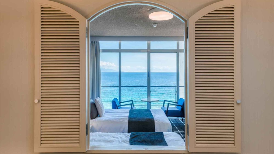 【最上階】ツインルームC　「南国の風と海」をコンセプトにしたリゾート感ある客室。