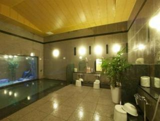 ◆ラジウム人工温泉大浴場◆ご宿泊の方は無料でご利用頂けますよ。