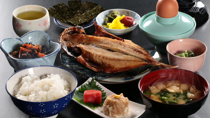 【連泊がお得！朝食付き】島のあさごはんで元気をチャージ■お迎え付