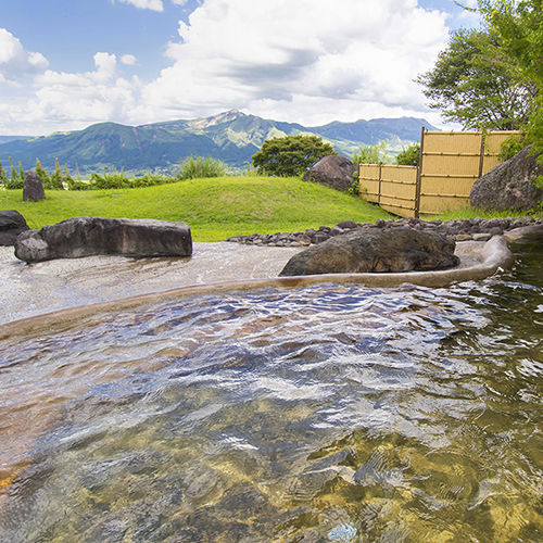 【素泊まり】阿蘇山を一望できるお部屋と温泉を満喫！