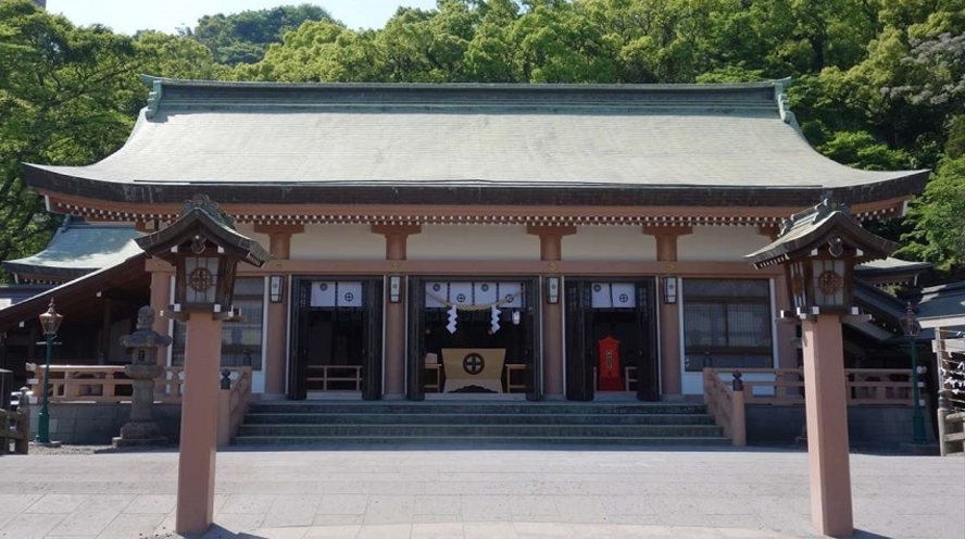 周辺スポット「照国神社」