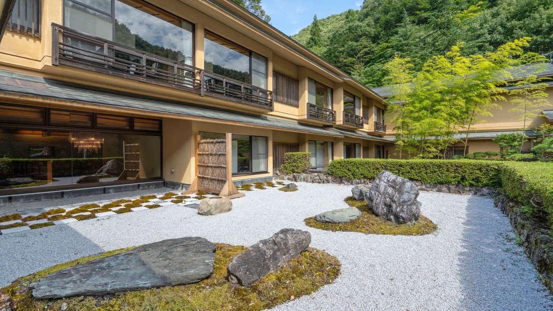 つなぎ温泉の奥座敷　四季亭