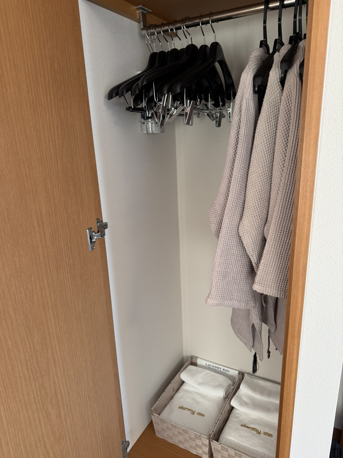 ツインルーム・クイーンルーム　クローゼット