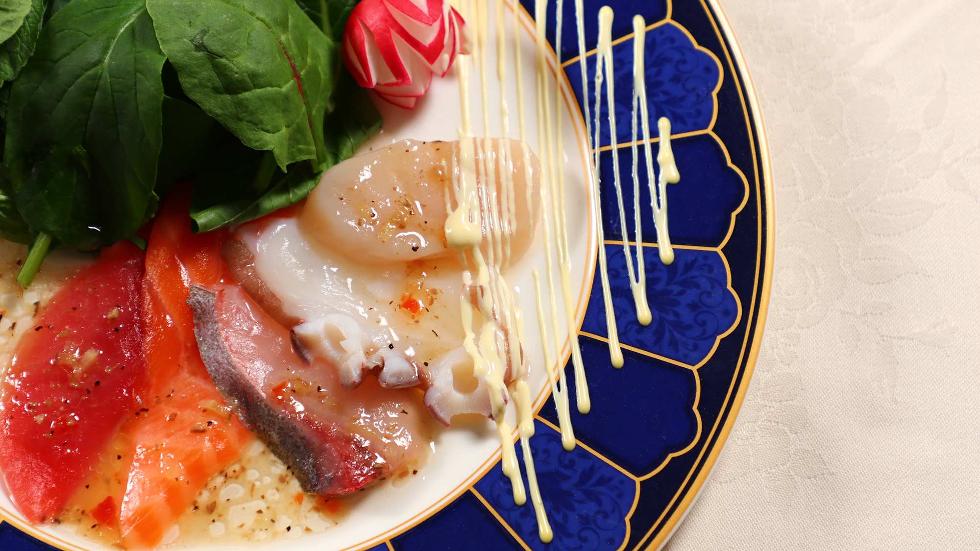 【お料理】　 鮮魚のカルパッチョ風サラダ*