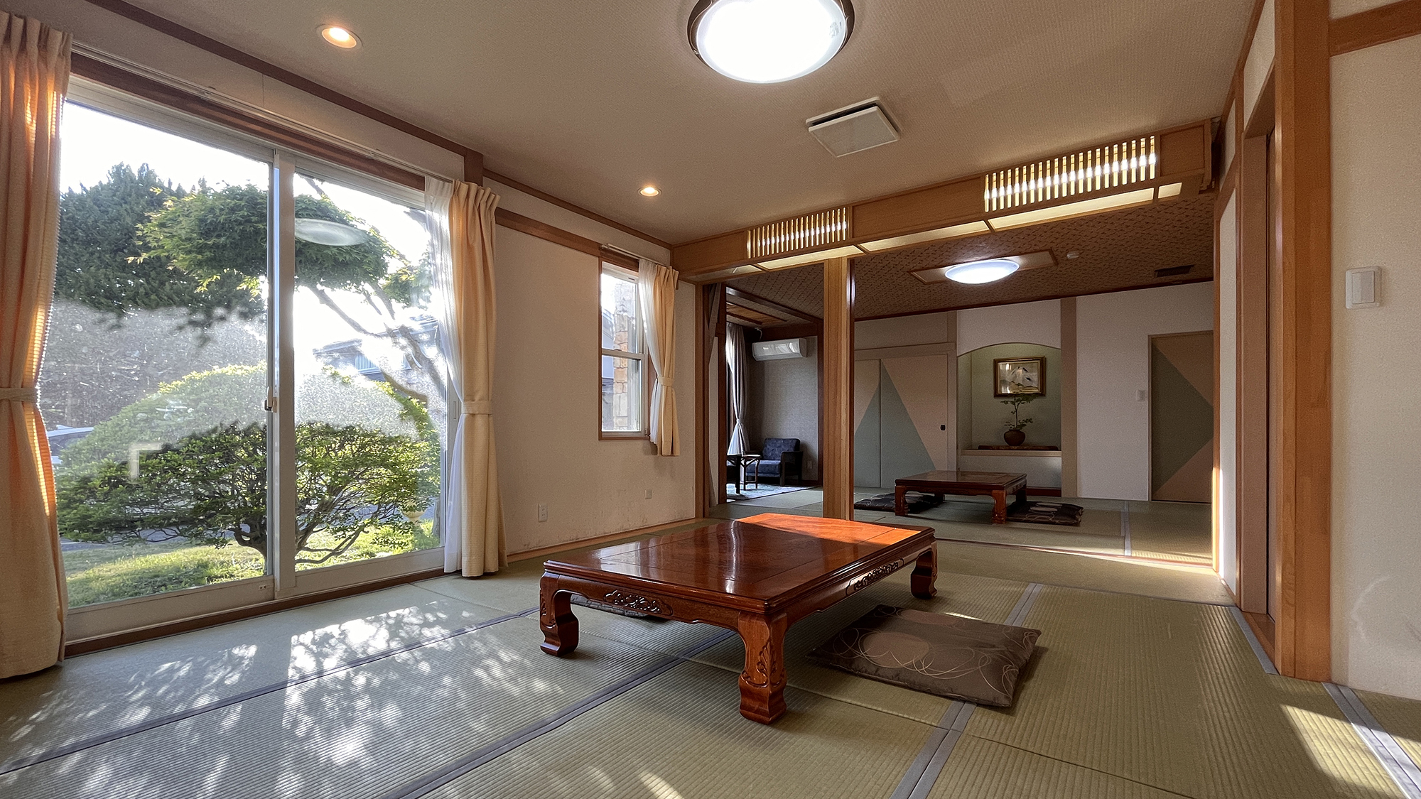 【本館】　客室　【富士山View】和室二間　ファミリールーム*