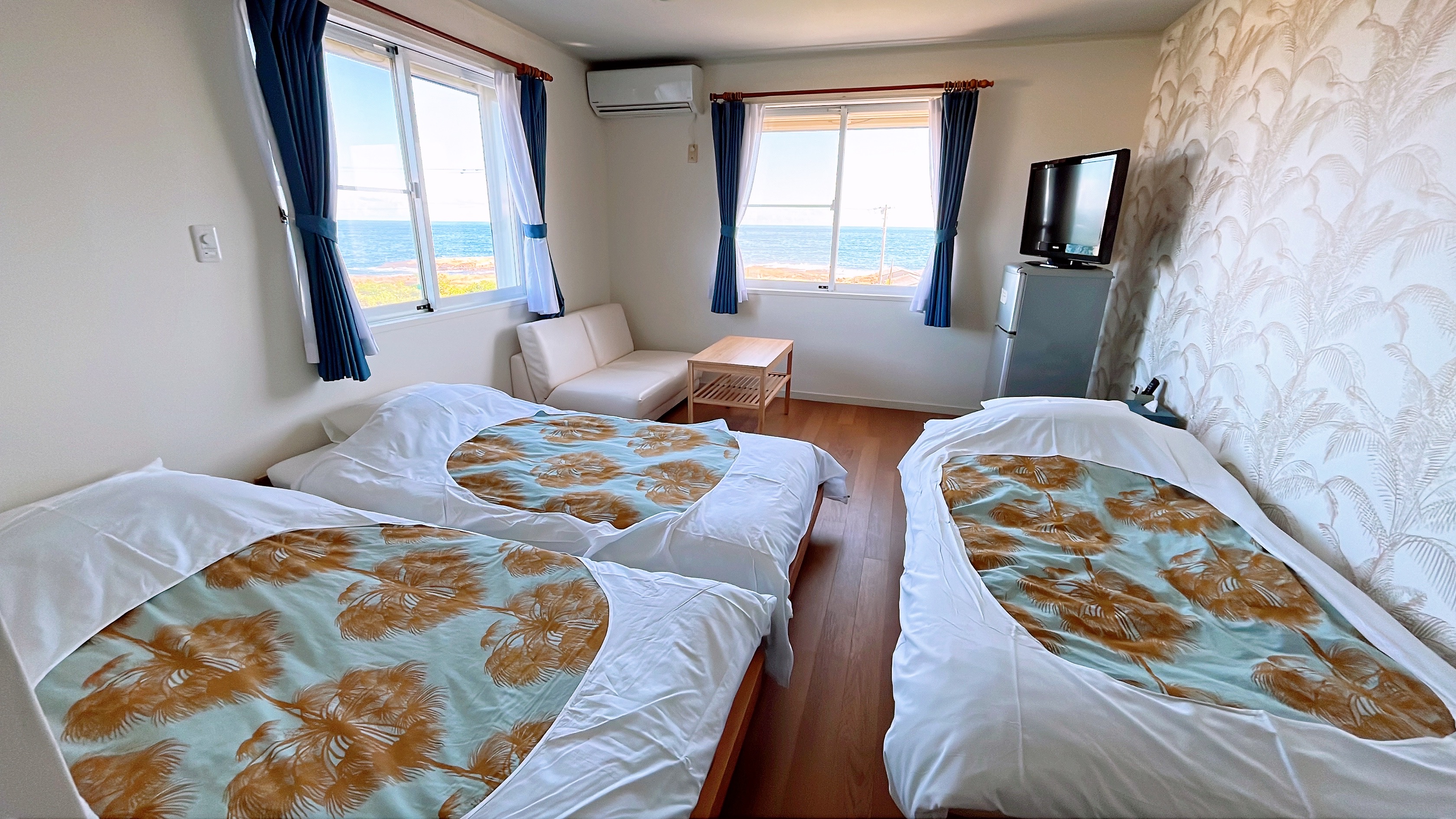 Sea Front Villa ベッドルーム